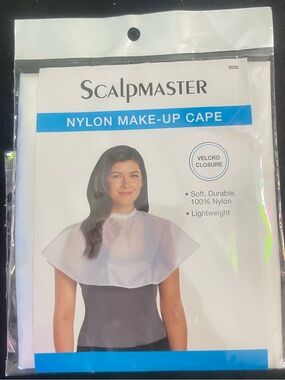 NWT Beauty Apron/Cape